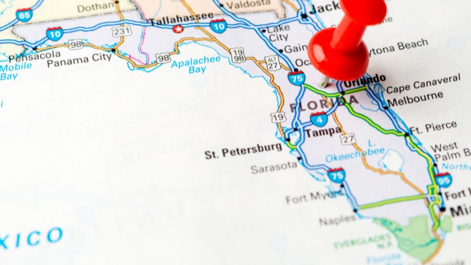 How Smart Websites Work With CRMs